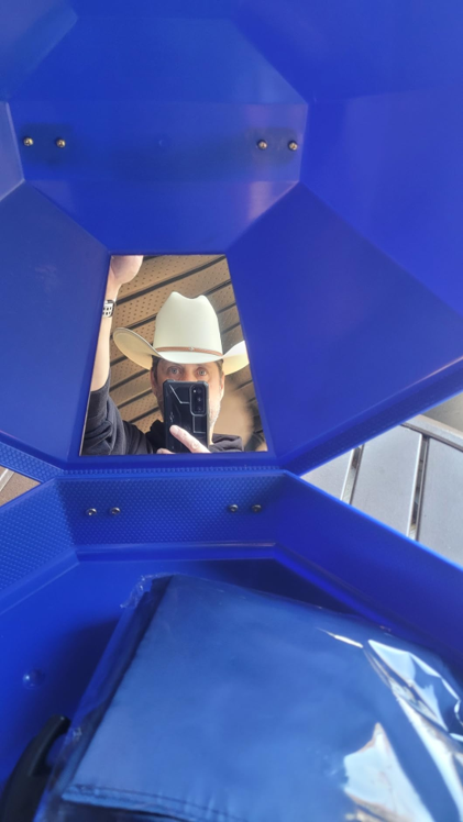View inside Jaybird's Mavericrest case with mirror reflection
